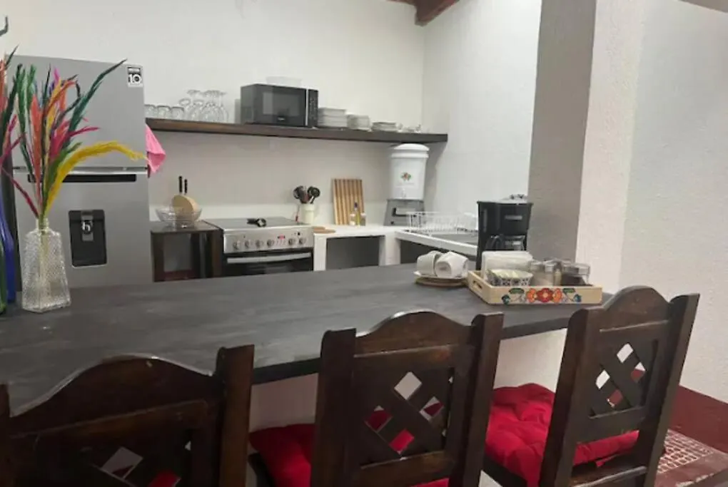 T2-House 10 Guests 3 Blocks Away From Central Park Antigua